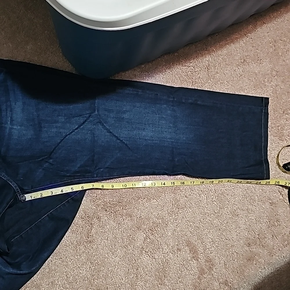Joe's Jeans Men's The Classic fit denim jeans size 38